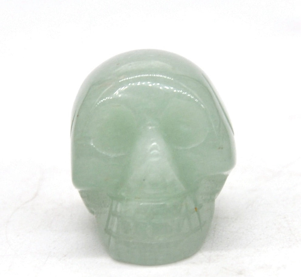 Naturlig dödskalle kristall sten