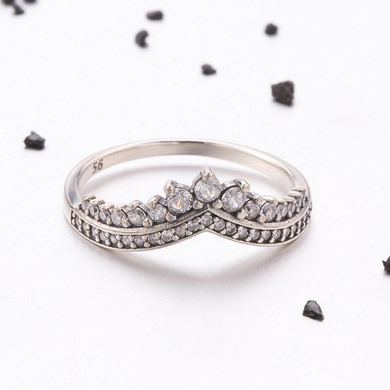 V-formad Silverstil Ring