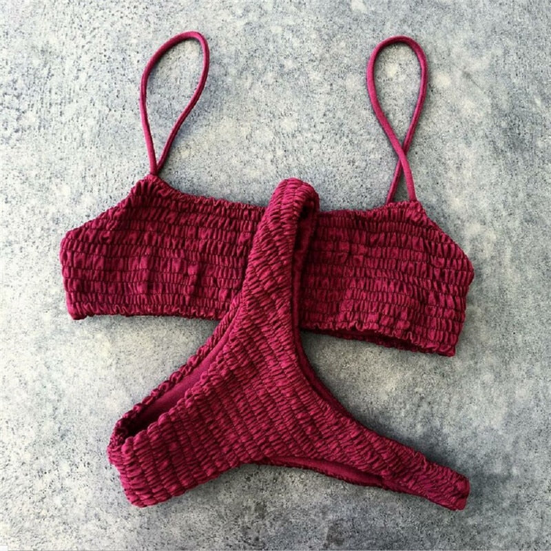 Plisserat bikiniset
