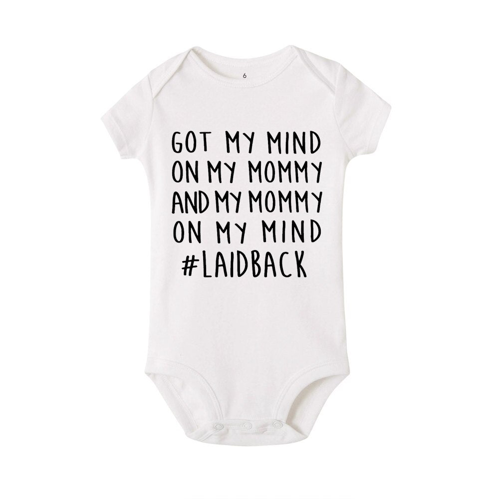 Jag tänker på min mamma Onesie