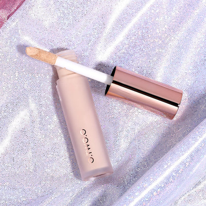 O.TWO.O Flytande concealer med full täckning