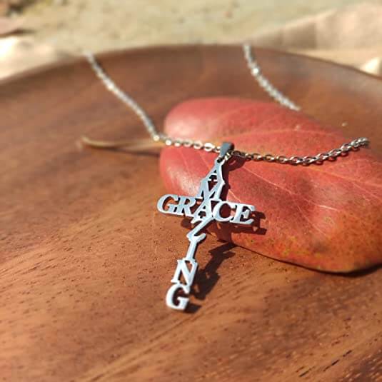 Amazing Grace Kors Halsband