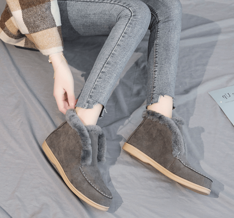 Ankelstövlar i mockastil och läderstil