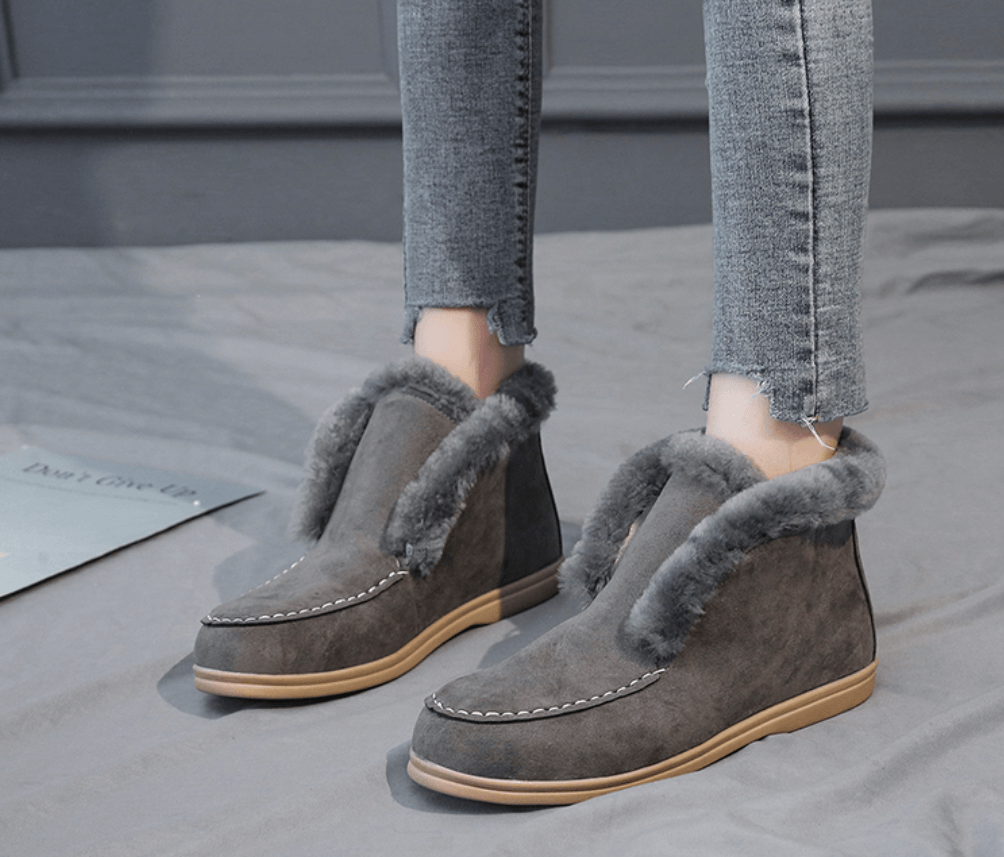 Ankelstövlar i mockastil och läderstil