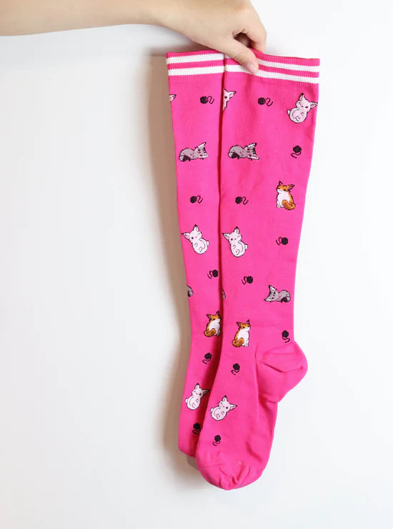 Färgglada långa kompressionsstrumpor (4 par)