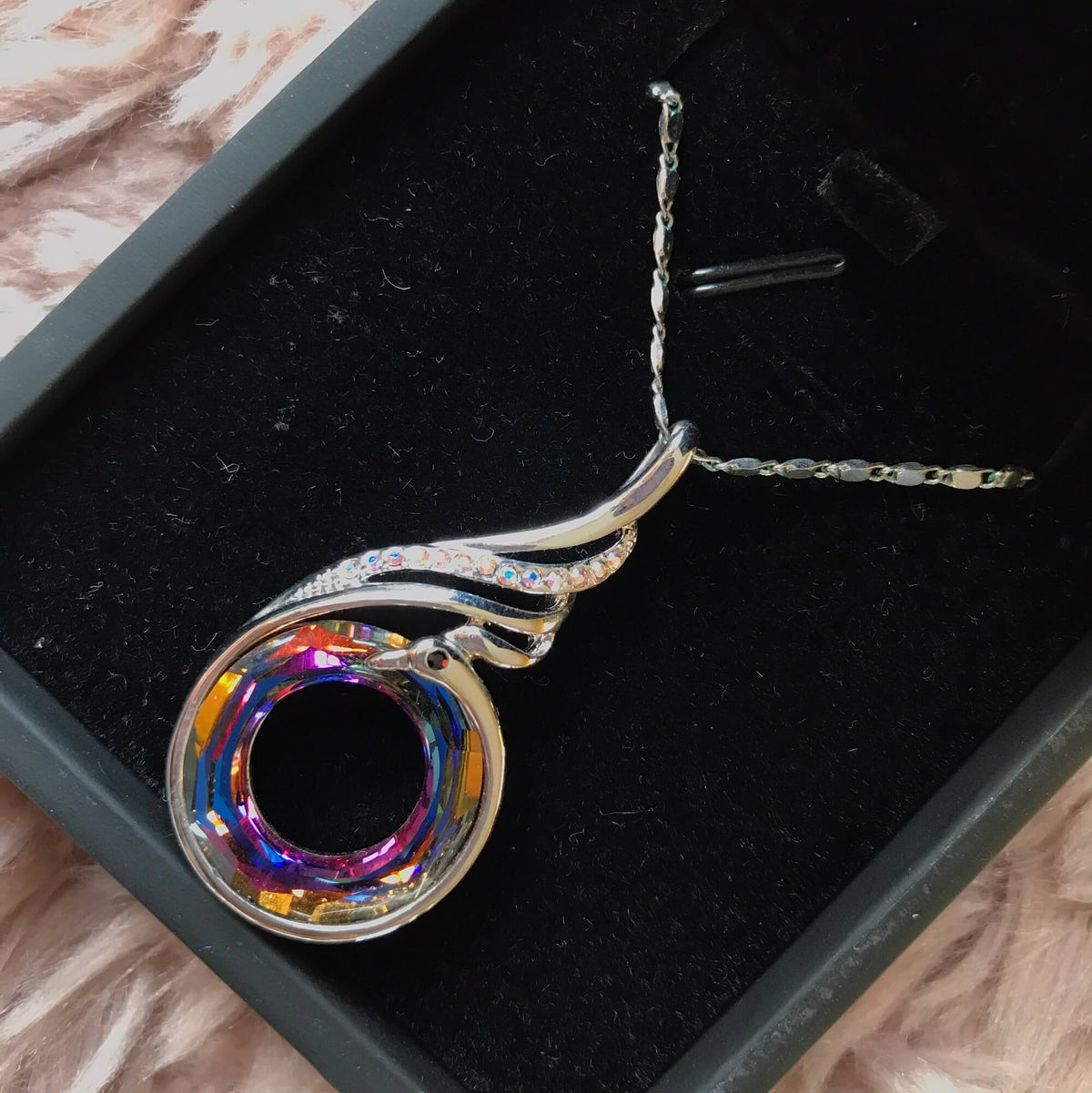 Nirvana of Phoenix Hängande Halsband